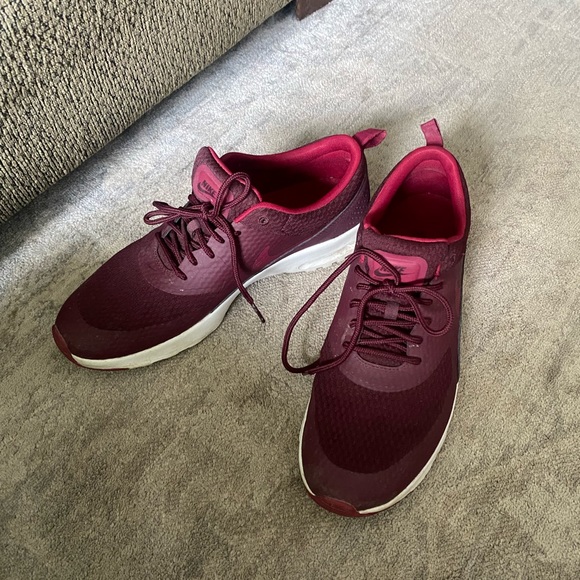 Nike Air Max Thea - Size 11 - Picture 2 of 5